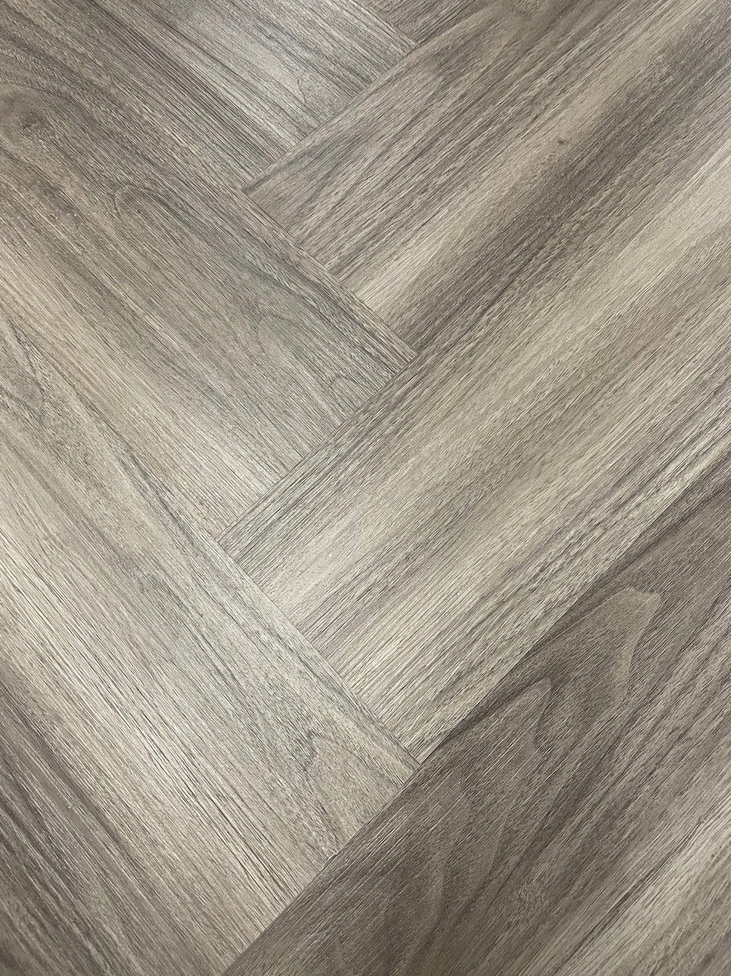 Realistic Wood Style Vinyl Tiles–LVT Flooring for Kitchen&Living Rooms