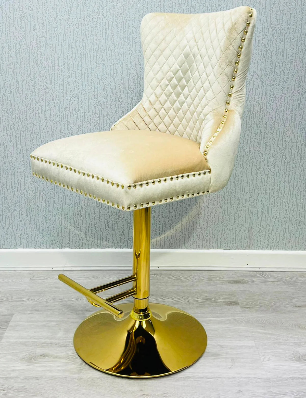 Victoria Bar Stool Cream And Gold Lion knocker