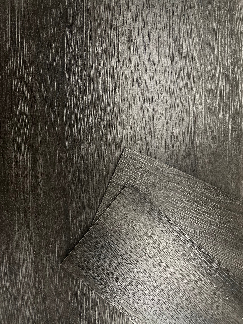 ALUXO® LVT Self Adhesive Vinyl Flooring Tiles - Wood Effect Charcoal | 914mm x 152mm (5m² Pack)