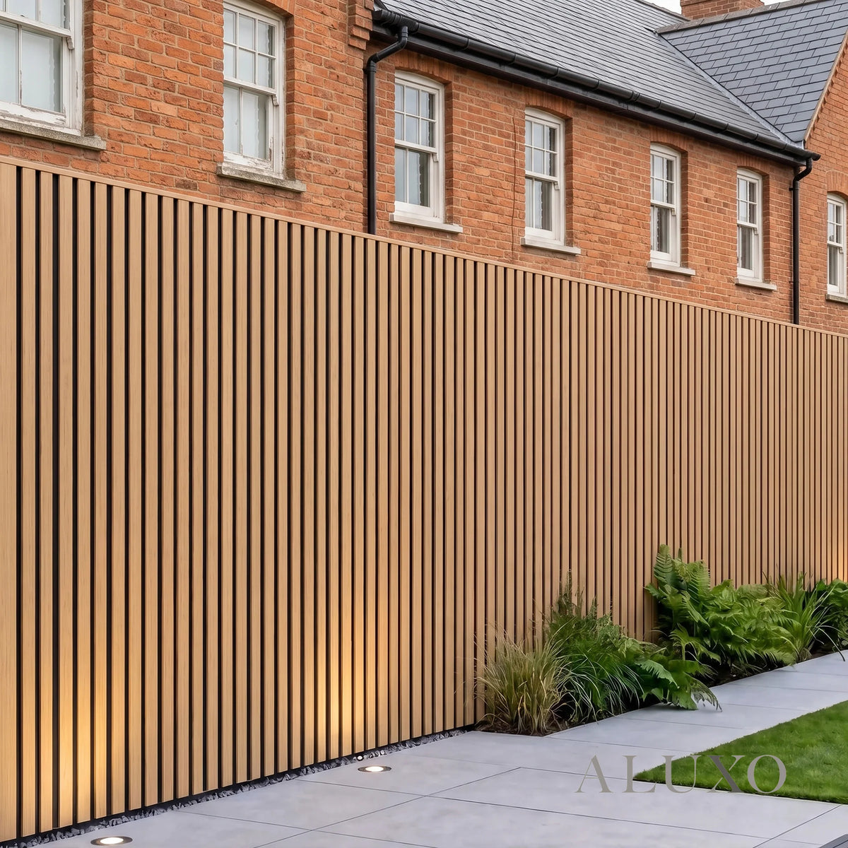 Kladd™ Exterior Wall Panel Composite Cladding Corner Trim - Light Oak | 180cm / 290cm (Set of 2)