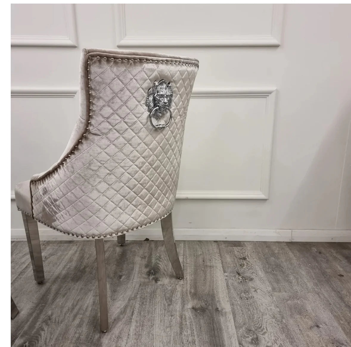 Pair of 2 Majestic Chairs Beige Lion knocker