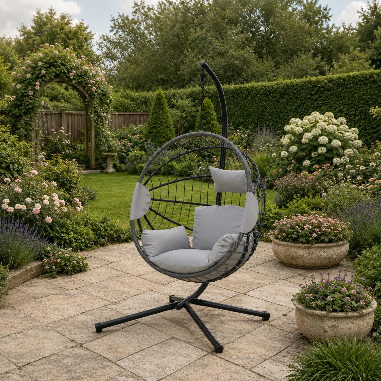 Hanging Egg Chair with Stand – Outdoor Garden Egg Chair UK