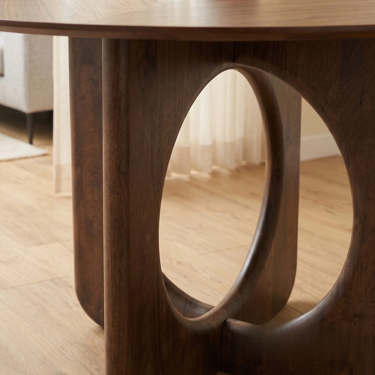 ALUXO® Remy 1.37m Round Walnut Dining Set – Ebony Sculptural Base Table with 4 Linus Oatmeal Bouclé Chairs